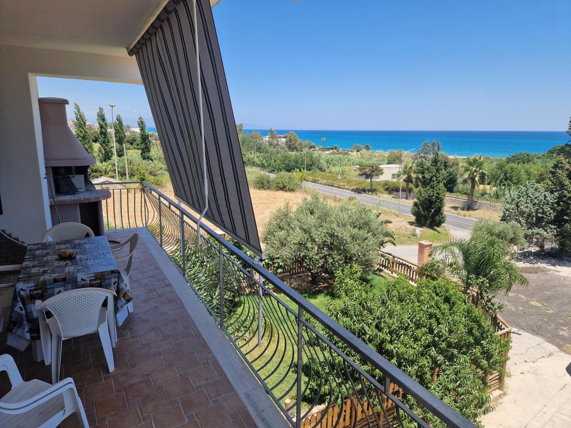 Апартаменты Nina'S House 4 A 300 Mt Dal Mare Santa Caterina Dello Ionio Marina Экстерьер фото