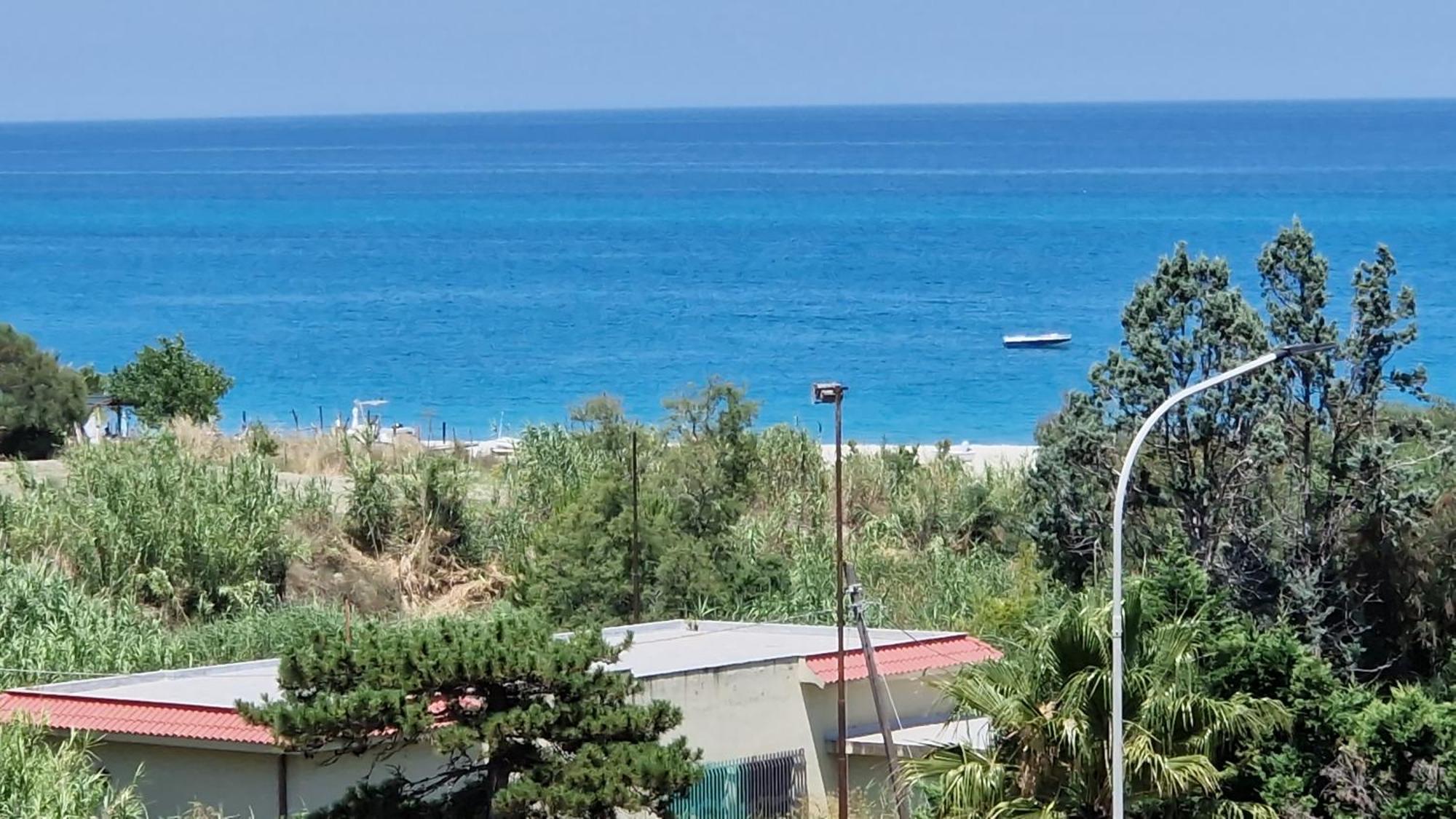Апартаменты Nina'S House 4 A 300 Mt Dal Mare Santa Caterina Dello Ionio Marina Экстерьер фото